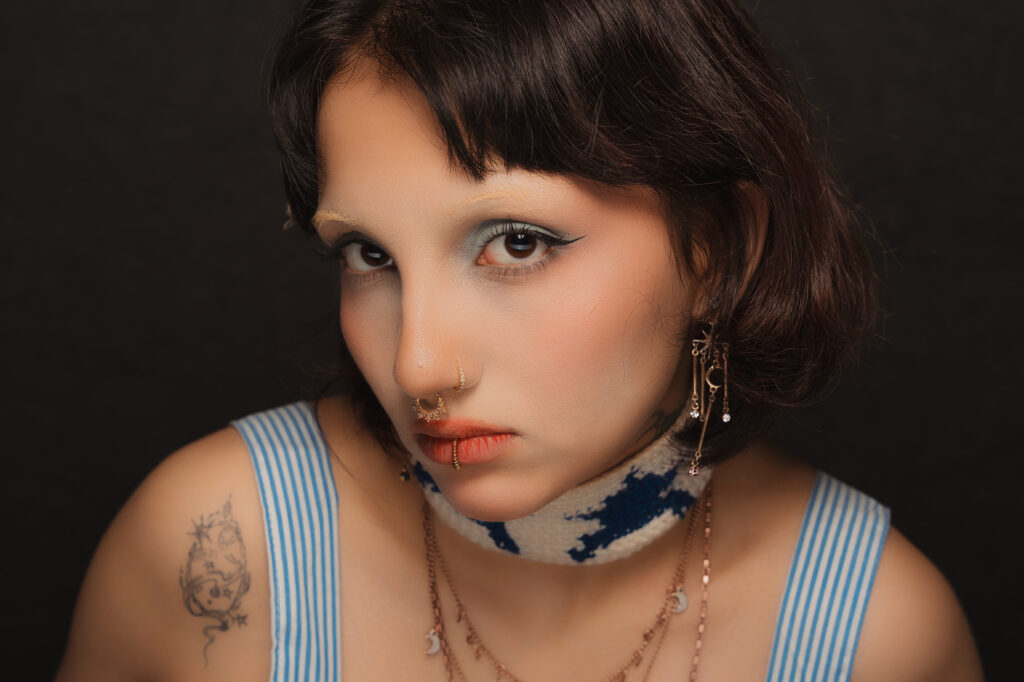 clamshell lighting portrait example 4